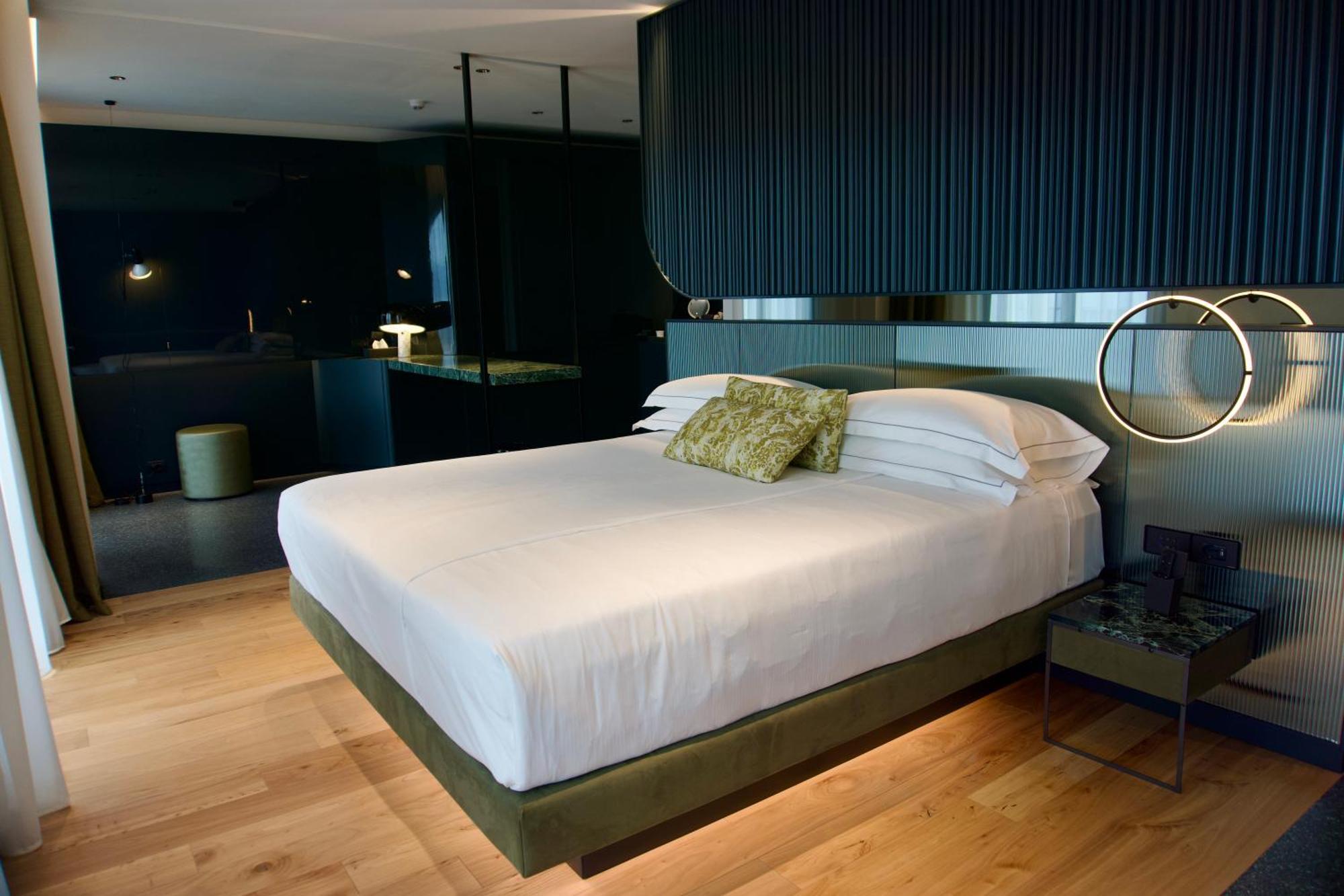 Hotel Ristorante Al Caminetto Worldhotels Crafted Adults Only Torri Del Benaco Eksteriør billede
