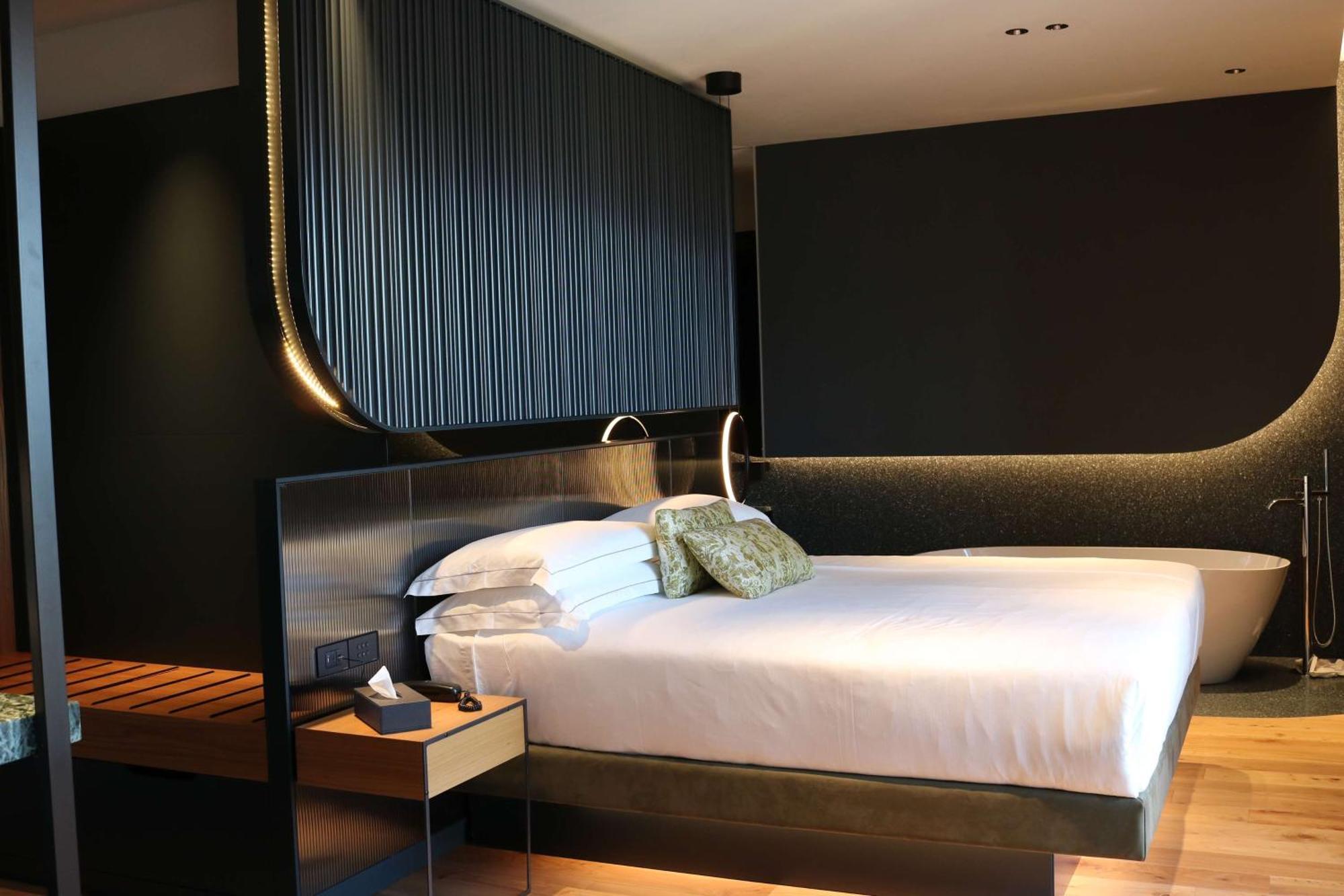 Hotel Ristorante Al Caminetto Worldhotels Crafted Adults Only Torri Del Benaco Eksteriør billede