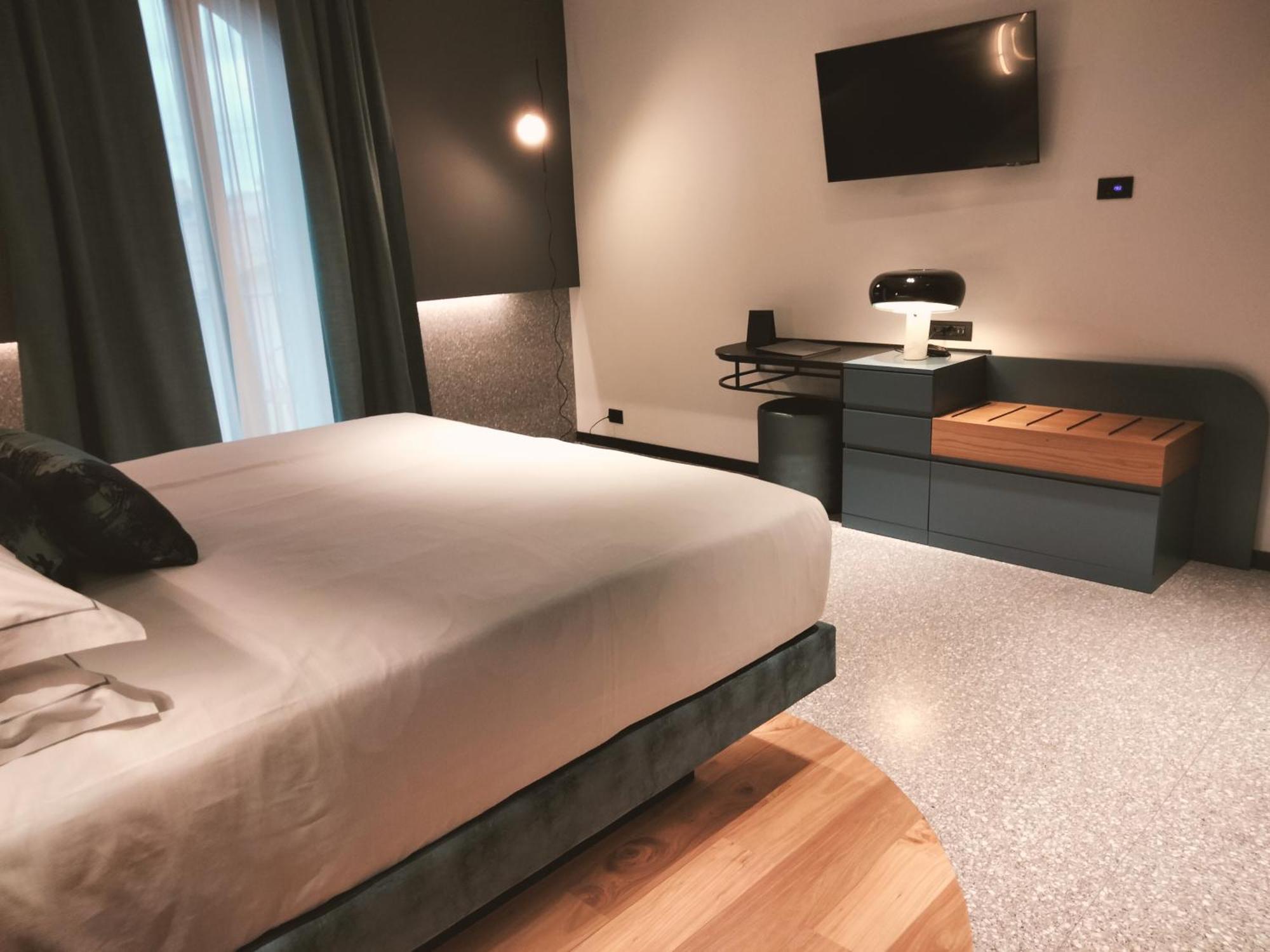 Hotel Ristorante Al Caminetto Worldhotels Crafted Adults Only Torri Del Benaco Eksteriør billede
